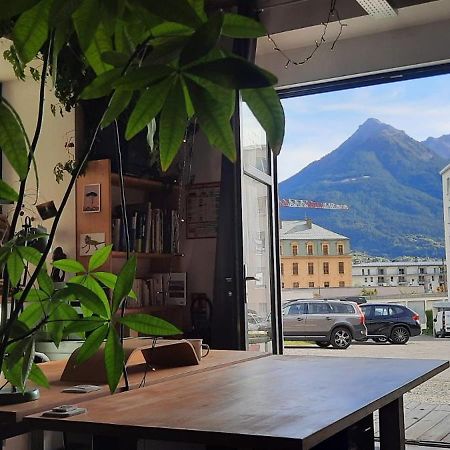 Апартаменты Cosy 4P Loft & Coworking Space 5M Walk To Ski Lift Бриансон Экстерьер фото